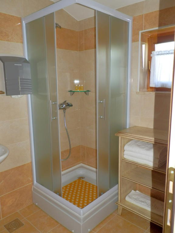 Agroturism Stara Stala Hotel Borut Bilik gambar