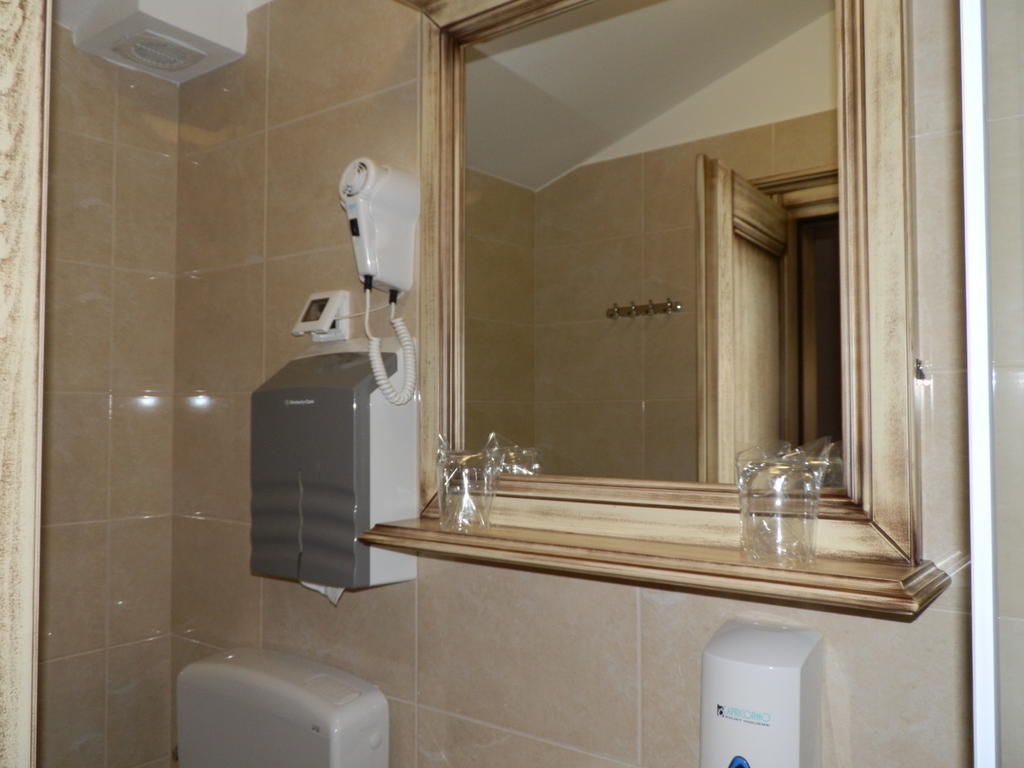 Agroturism Stara Stala Hotel Borut Bilik gambar